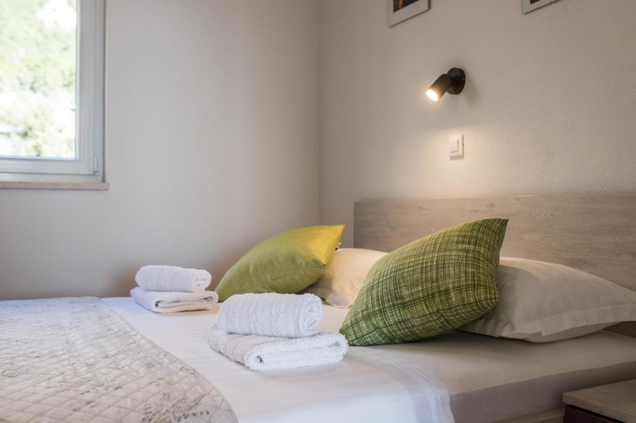 Apartment Maris Makarska Buitenkant foto